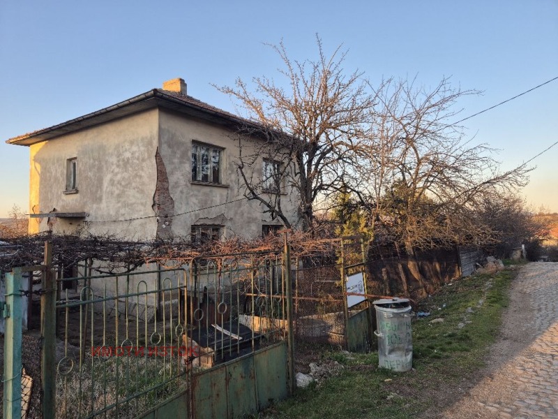 Продава КЪЩА в град Перник, Бела вода - 150 кв.м / 110 000 € » 215 141.30 лв., ИМОТИ ИЗТОК
