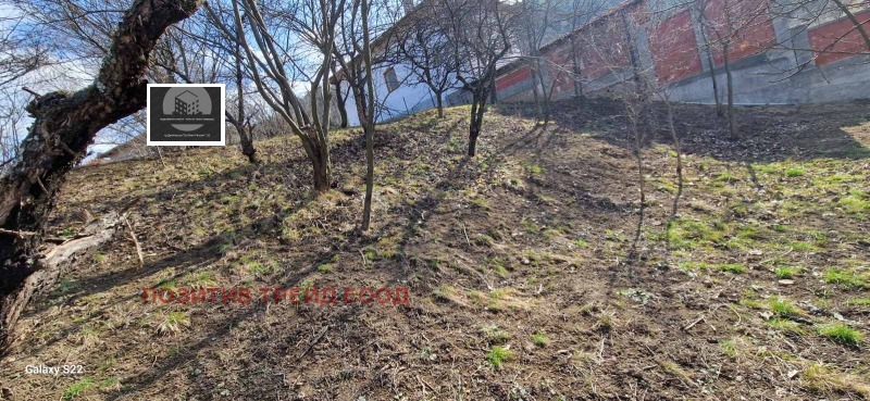 Продава ПАРЦЕЛ в област Кюстендил, гр. Сапарева баня - 700 кв.м / 35 000 € » 68 454.05 лв., ПОЗИТИВ ТРЕЙД ЕООД