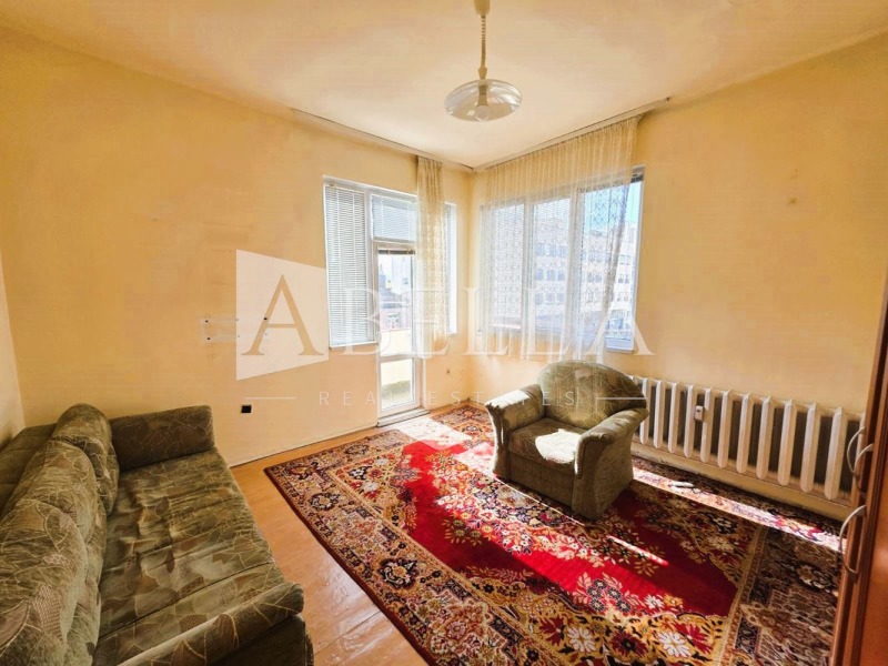 Продава 3-СТАЕН, град София, Център • 235000 € / 459620.05 лв. • 12019938 1