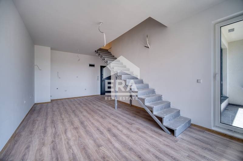 Myytävänä  Pienhuoneisto Varna , Pobeda , 114 neliömetriä | 32804307
