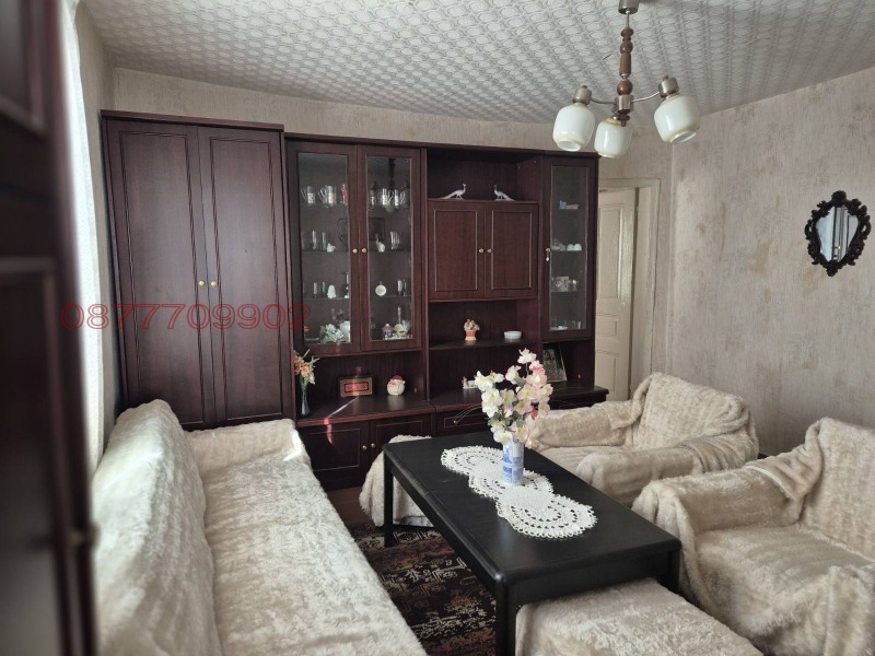 Продава КЪЩА, с. Врачеш, област София област, снимка 15 - Къщи - 52901723