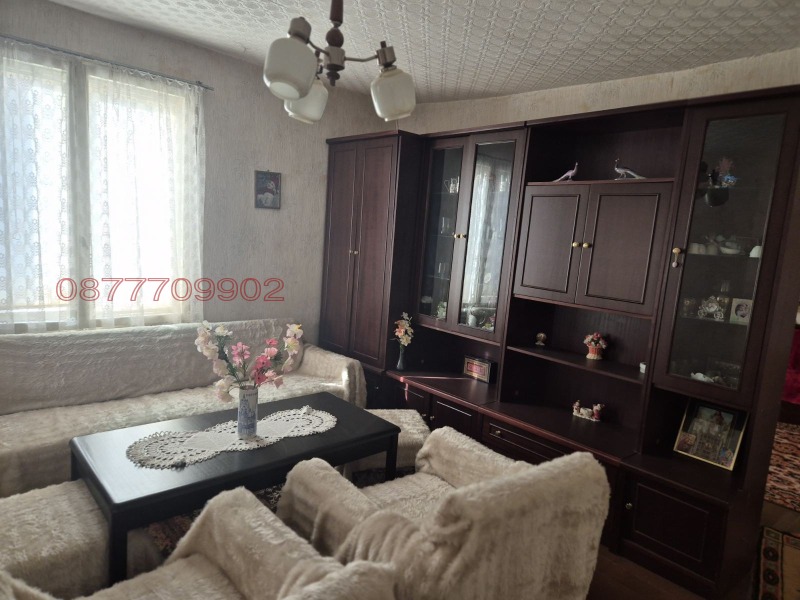 Продава КЪЩА, с. Врачеш, област София област, снимка 14 - Къщи - 52901723