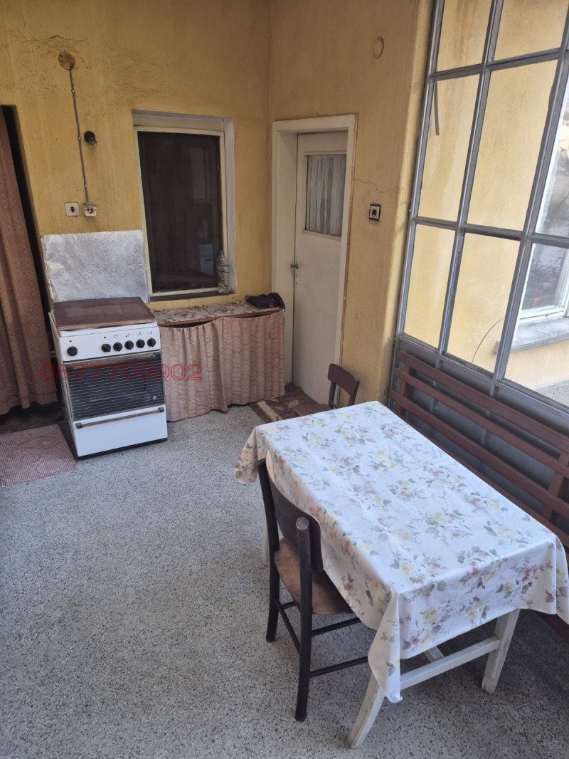 Продава КЪЩА, с. Врачеш, област София област, снимка 7 - Къщи - 52901723