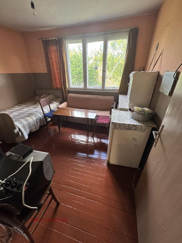 Продава КЪЩА, гр. Перник, Бела вода, снимка 16 - Къщи - 53807259