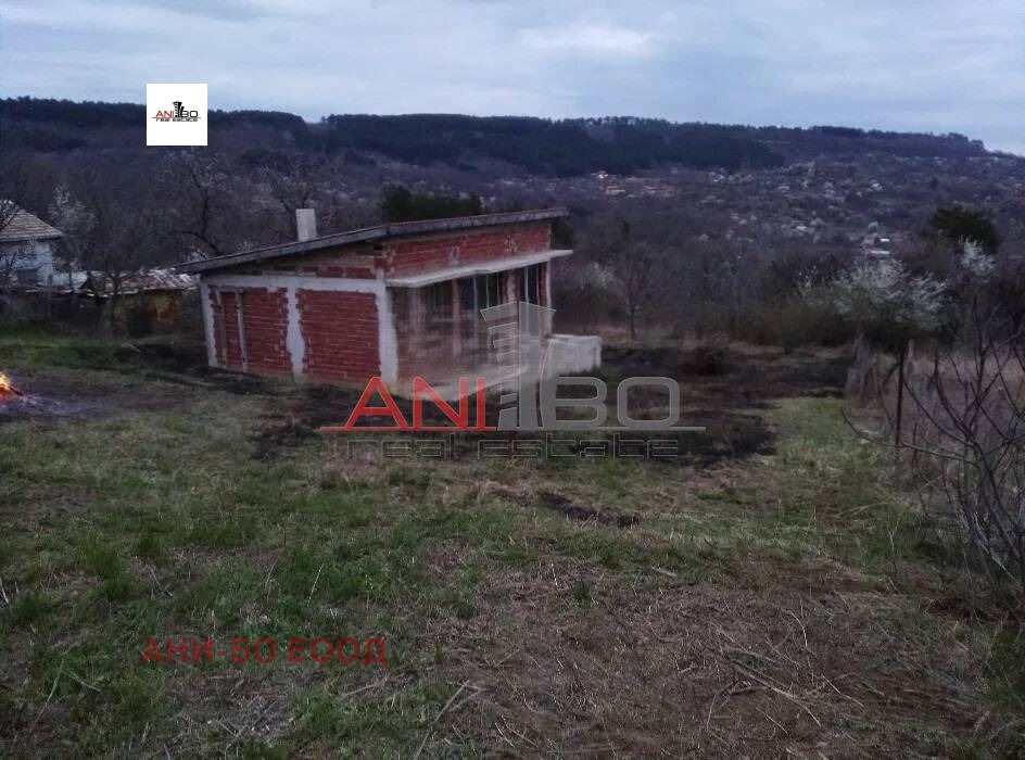 Продава КЪЩА, гр. Варна, м-т Планова, снимка 2 - Къщи - 53606927