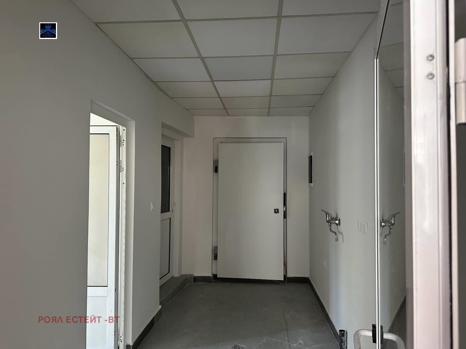 Продава МАГАЗИН, гр. Велико Търново, Център, снимка 7 - Магазини - 53979386