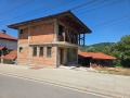 Продава КЪЩА, с. Орешак, област Ловеч, снимка 5