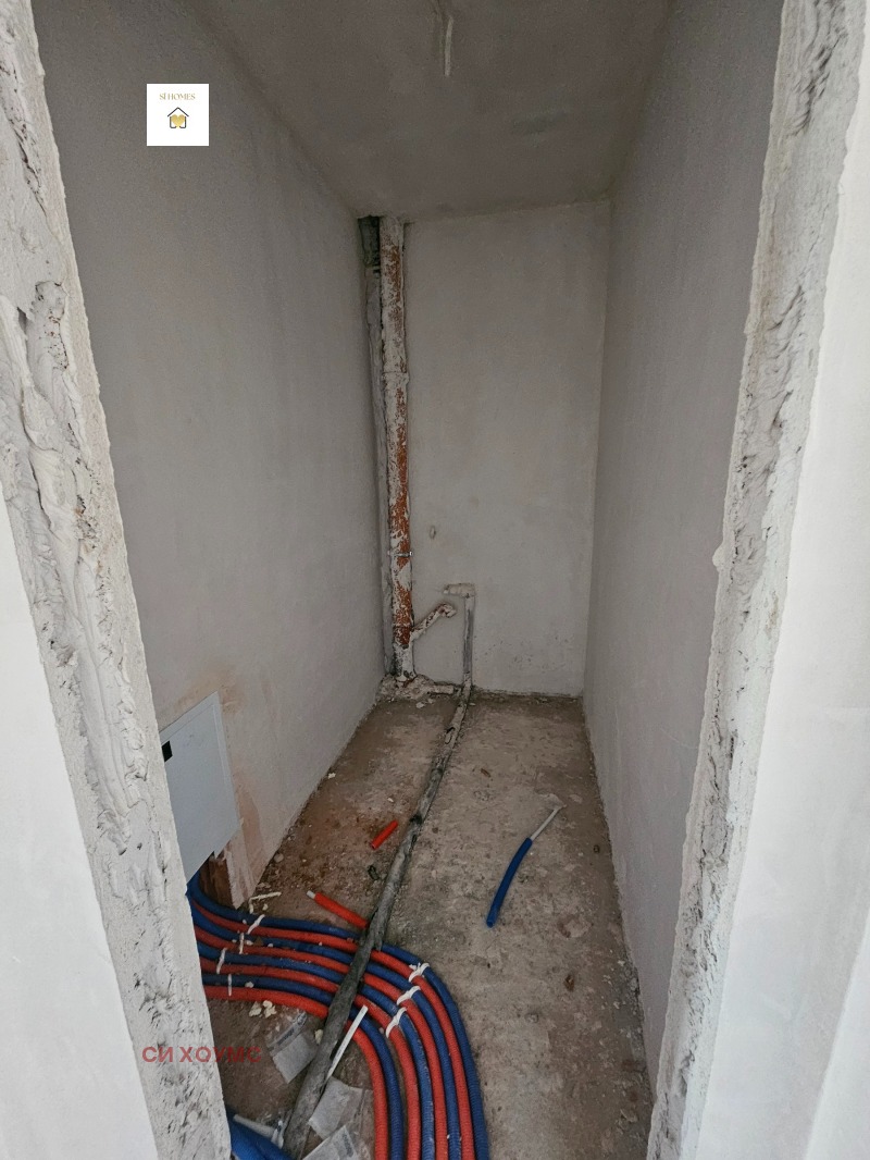Продава  2-стаен град София , Банишора , 72 кв.м | 22010757 - изображение [12]