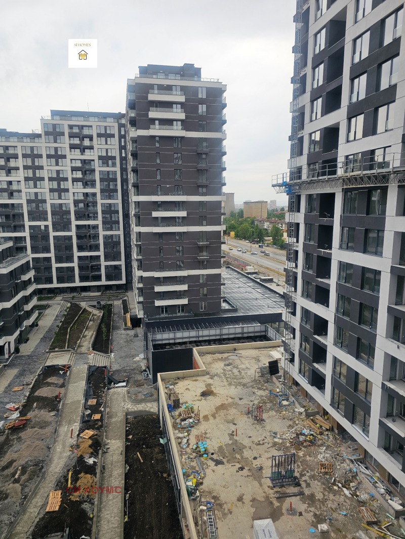 Продава  2-стаен град София , Банишора , 72 кв.м | 22010757 - изображение [2]