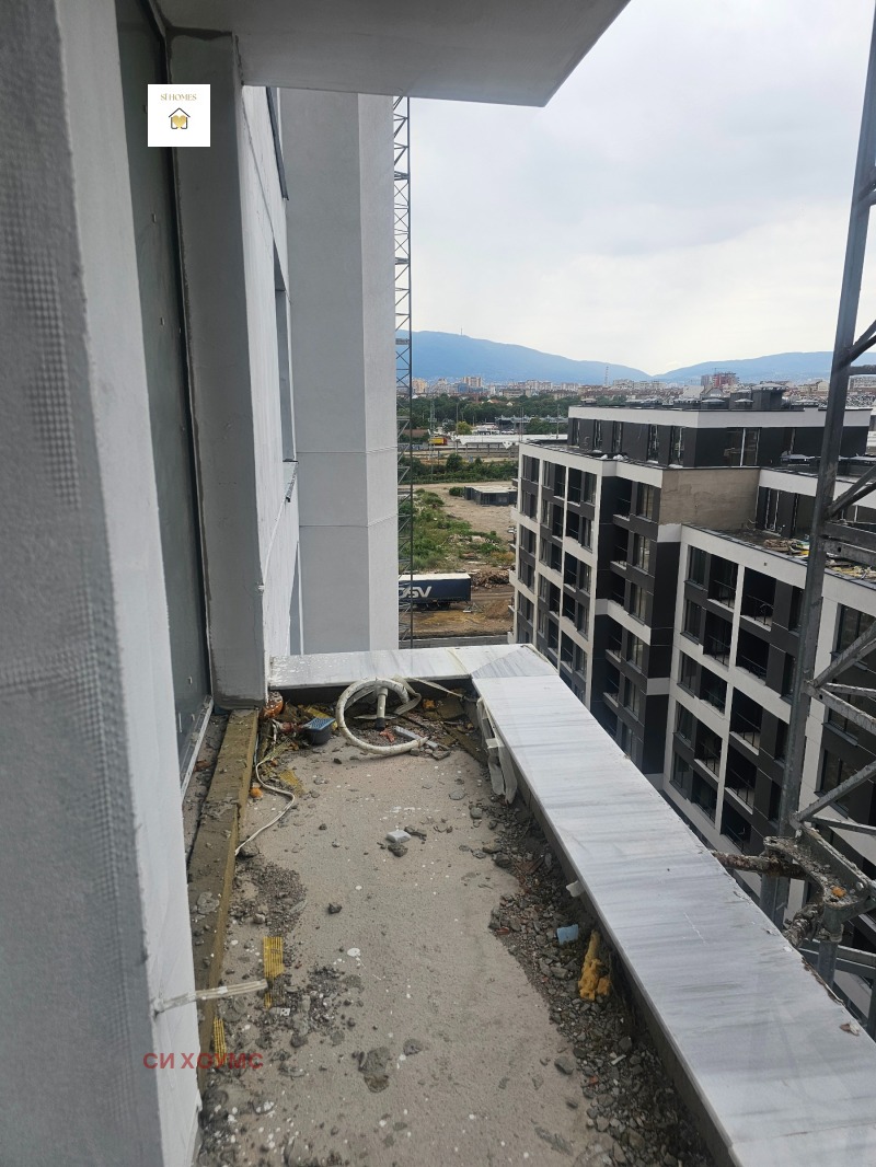 Продава  2-стаен град София , Банишора , 72 кв.м | 22010757 - изображение [4]