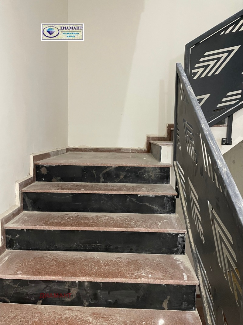 Продава МЕЗОНЕТ, гр. Русе, Център, снимка 16 - Апартаменти - 49477060