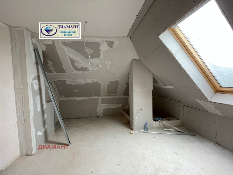 Продава МЕЗОНЕТ, гр. Русе, Център, снимка 10 - Апартаменти - 49477060