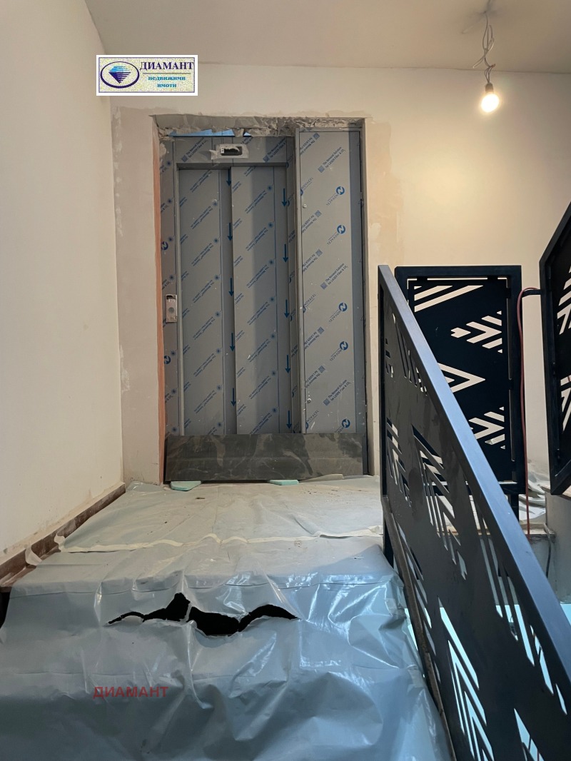 Продава МЕЗОНЕТ, гр. Русе, Център, снимка 15 - Апартаменти - 49477060