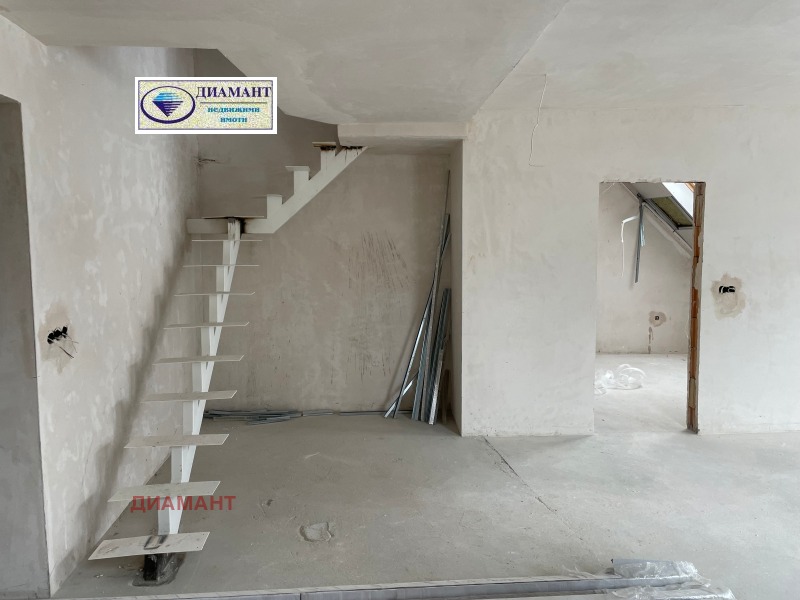 Продава МЕЗОНЕТ, гр. Русе, Център, снимка 11 - Апартаменти - 49477060