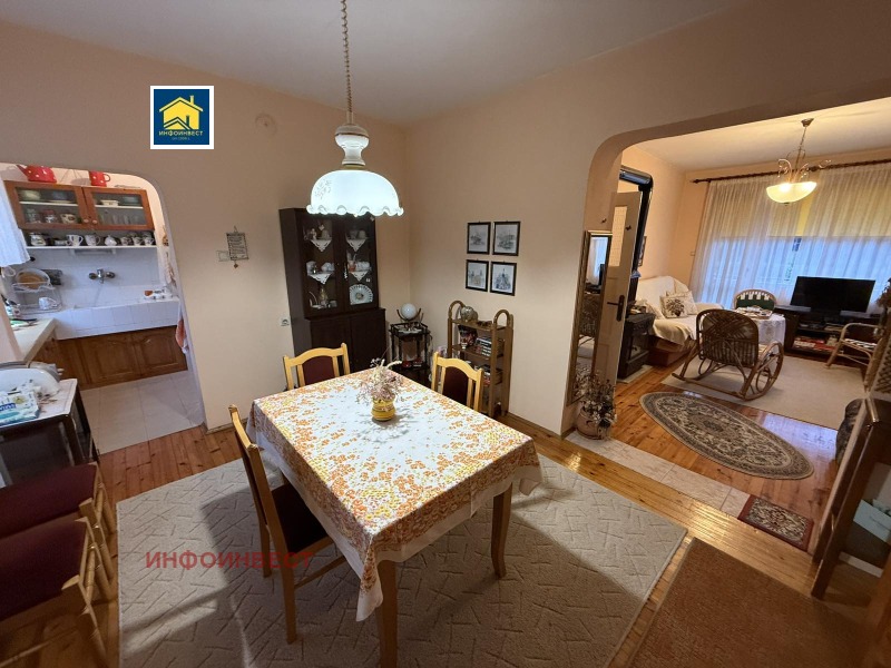 Продава  Етаж от къща област Пазарджик , гр. Велинград , 109 кв.м | 22240522 - изображение [8]