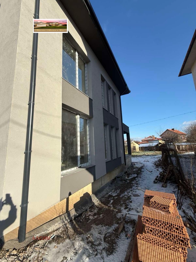 Продава КЪЩА, гр. Костинброд, област София област