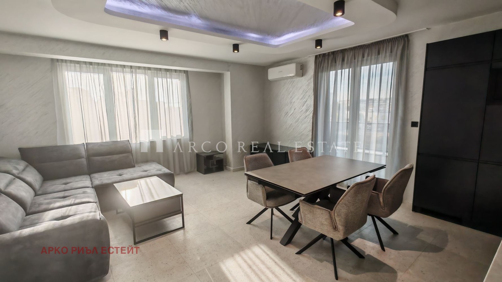 Продава 2-СТАЕН, гр. София, Център, снимка 2 - Апартаменти - 55720772
