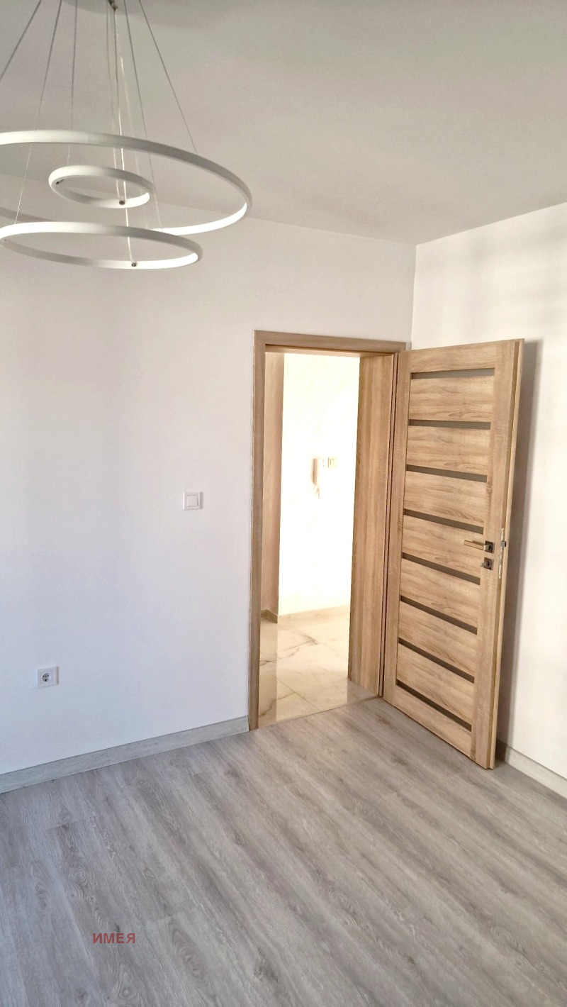 Te koop  2 slaapkamers Stara Zagora , Tsentar , 140 m² | 79634902 - afbeelding [7]