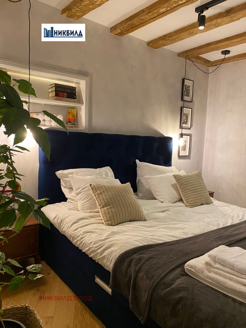 Продава ЕТАЖ ОТ КЪЩА, гр. София, Център, снимка 9 - Етаж от къща - 53294265