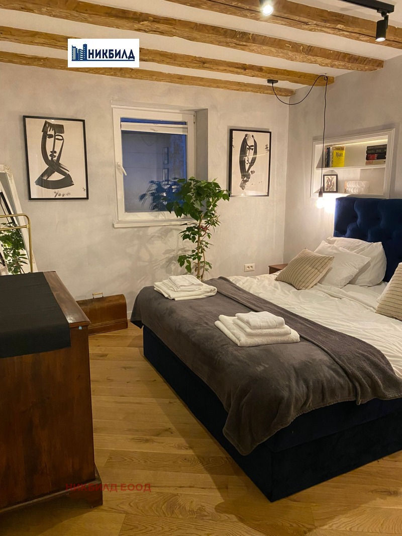 Продава ЕТАЖ ОТ КЪЩА, гр. София, Център, снимка 7 - Етаж от къща - 53294265