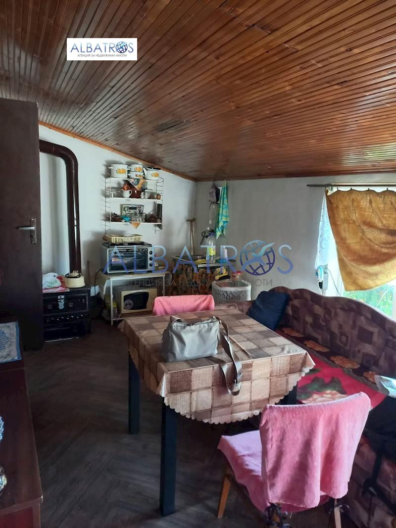 Продава КЪЩА, с. Нова Шипка, област Варна, снимка 3 - Къщи - 55599175