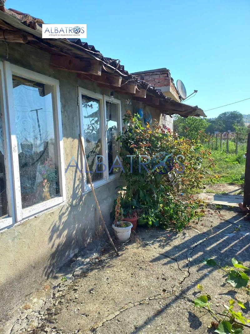 Продава КЪЩА, с. Нова Шипка, област Варна