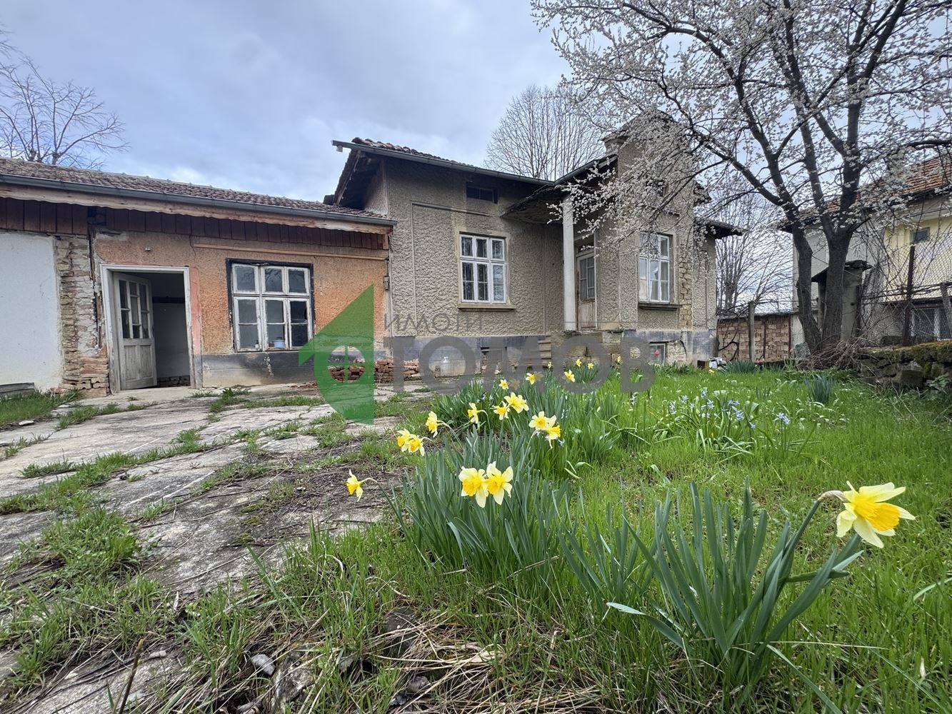 Продава КЪЩА, гр. Смядово, област Шумен