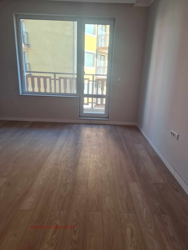 À venda  1 quarto Varna , k.k. Sv.Sv. Konstantin i Elena , 73 m² | 75605886 - imagem [3]