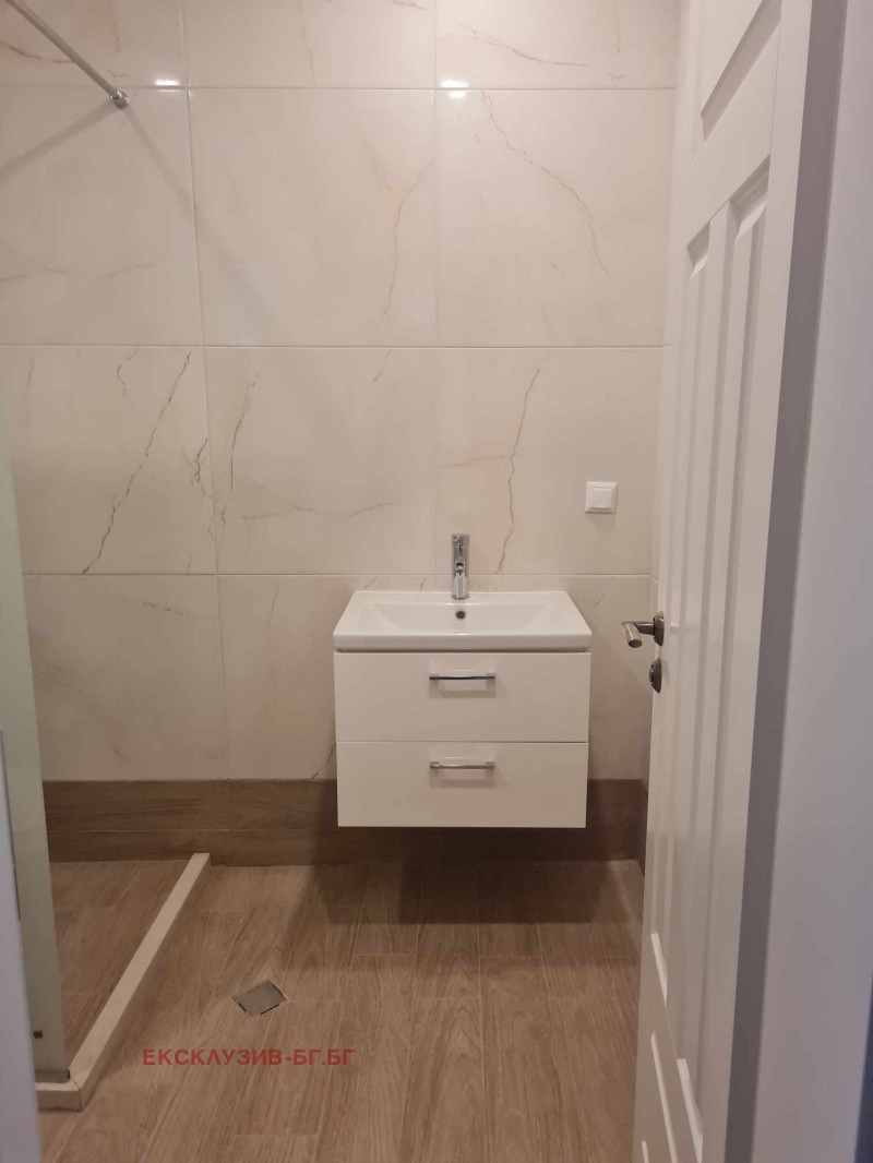 À venda  1 quarto Varna , k.k. Sv.Sv. Konstantin i Elena , 73 m² | 75605886 - imagem [8]