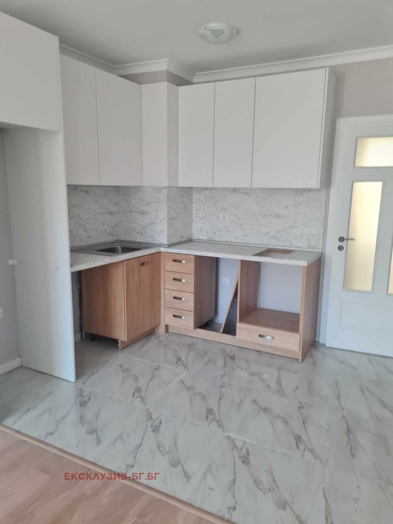 À venda  1 quarto Varna , k.k. Sv.Sv. Konstantin i Elena , 73 m² | 75605886 - imagem [5]