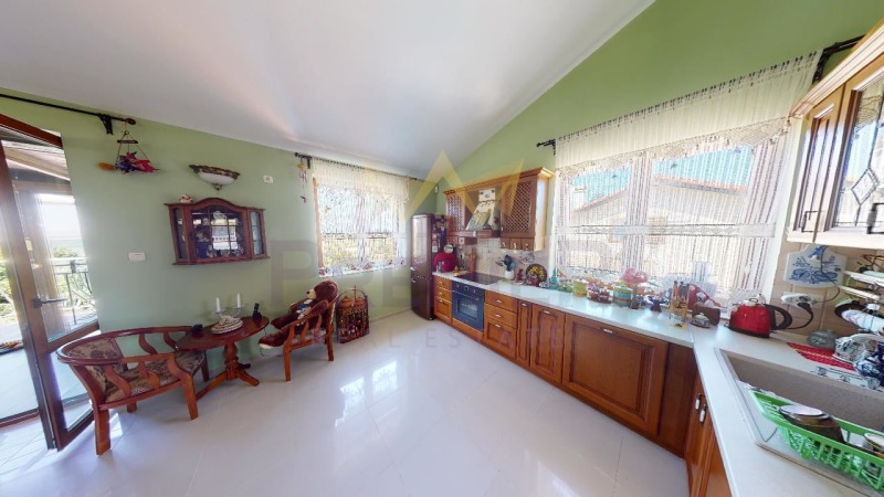 Продава КЪЩА, с. Кошарица, област Бургас, снимка 6 - Къщи - 52040692