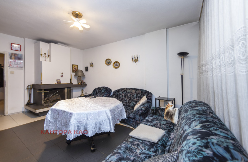 Продава 3-СТАЕН в град София, Банишора - 120 кв.м / 238 000 € » 465 487.54 лв., КАНТОРА КАО