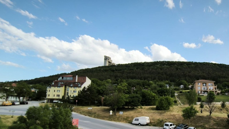 Продава  2-стаен град Шумен , Пожарната , 77 кв.м | 47081347