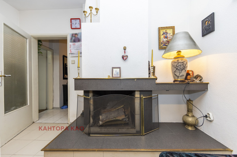 Продава 3-СТАЕН, гр. София, Банишора, снимка 4 - Апартаменти - 52735975