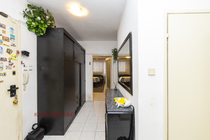 Продава 3-СТАЕН, гр. София, Банишора, снимка 14 - Апартаменти - 52735975