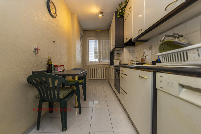 Продава 3-СТАЕН, гр. София, Банишора, снимка 11 - Апартаменти - 52735975