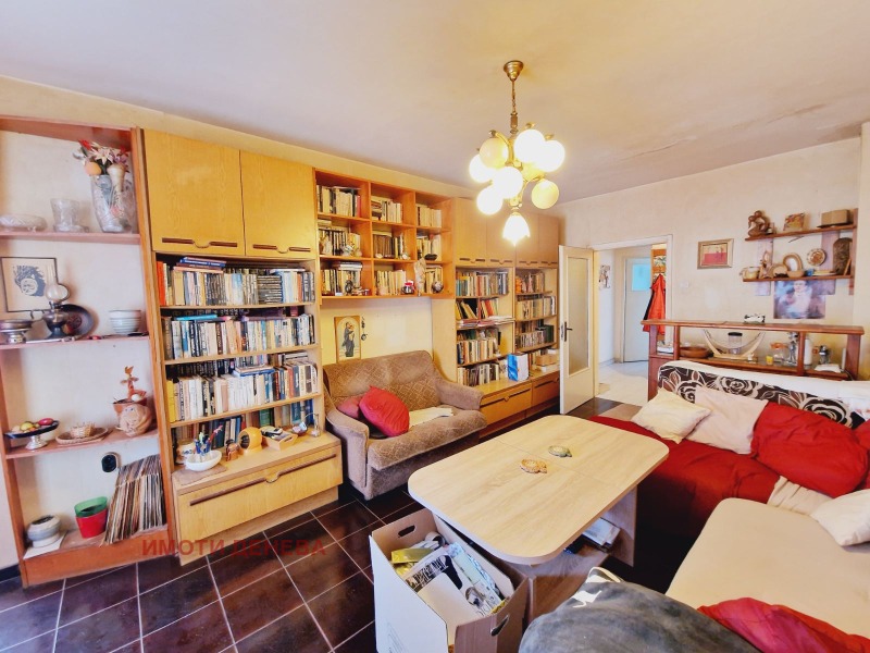 Продава 4-СТАЕН, гр. Добрич, Балик