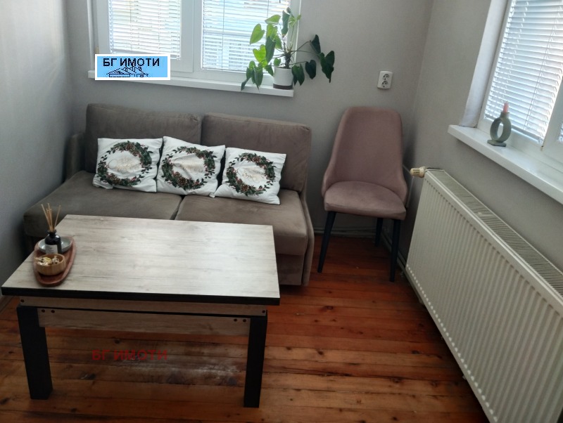 Продава ЕТАЖ ОТ КЪЩА, гр. Враца, Център, снимка 11 - Етаж от къща - 52849621