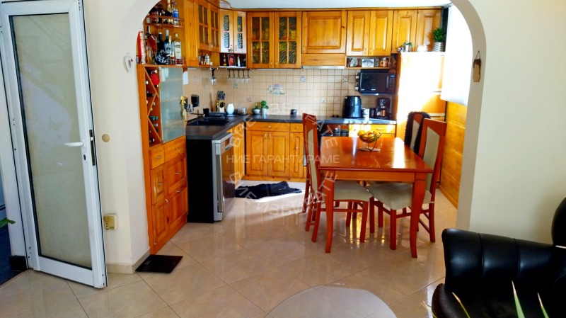 In vendita  Casa Varna , Pogrebi , 128 mq | 80169075