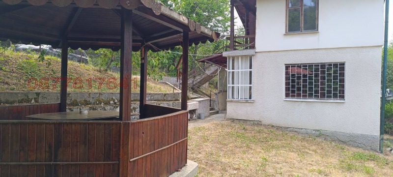 Продава КЪЩА, с. Драгичево, област Перник, снимка 3 - Къщи - 52785978