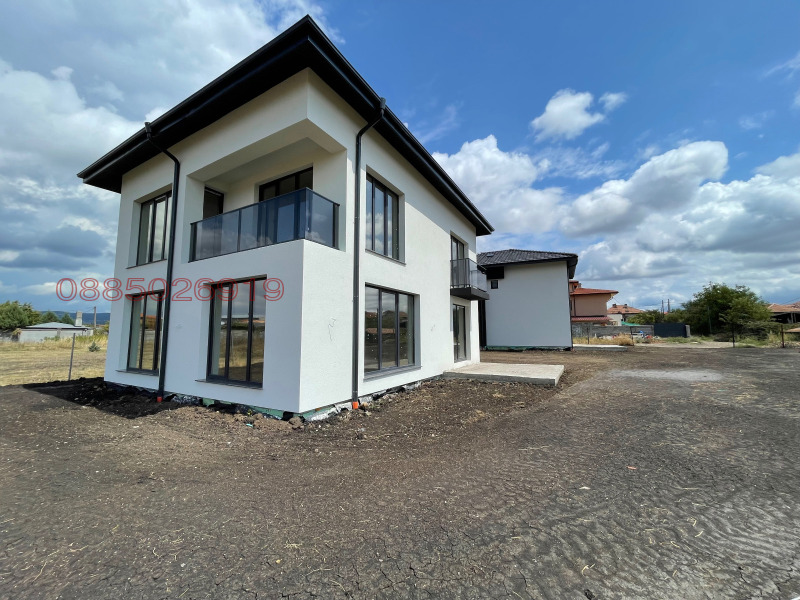 Продава  Къща, област София, гр. Костинброд •  369 000 € • ID 74056016 — holmes.bg - [1] 