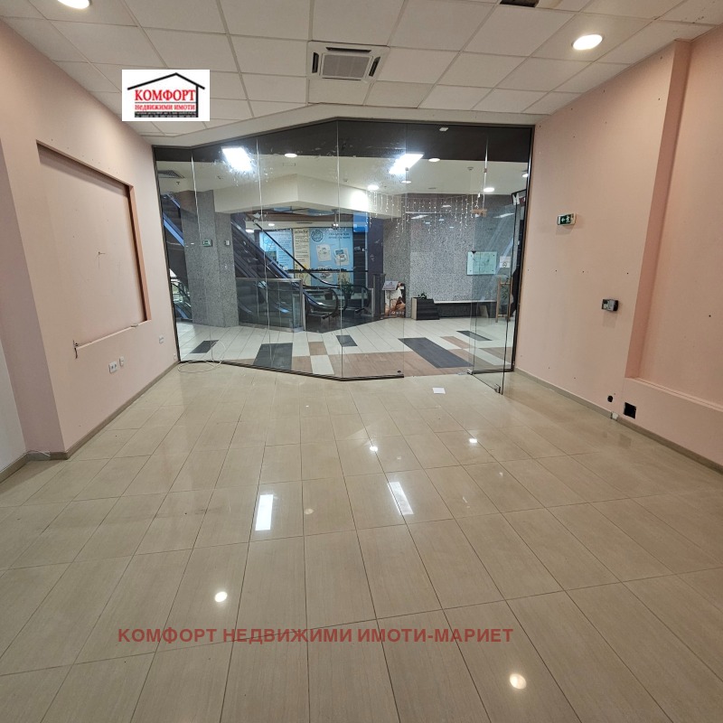 Продава МАГАЗИН, гр. Плевен, Идеален център, снимка 4 - Магазини - 52653722