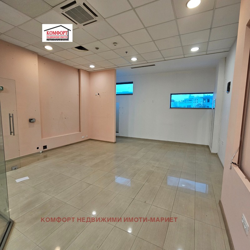 Продава МАГАЗИН, гр. Плевен, Идеален център, снимка 3 - Магазини - 52653722