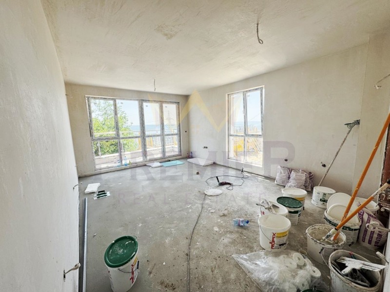 In vendita  1 camera da letto Varna , Vazragdane 3 , 68 mq | 54706425