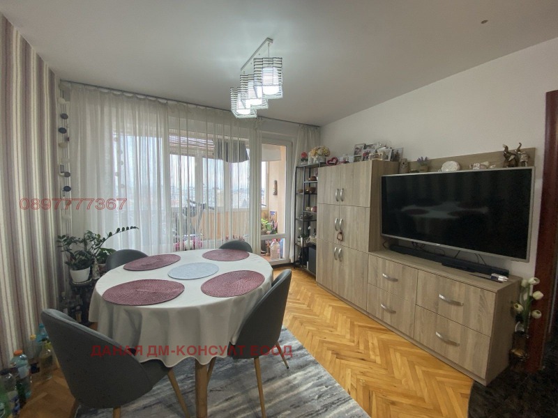 Продава 4-СТАЕН, гр. Шумен, 5-ти полк, снимка 11 - Aпартаменти - 48805690