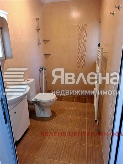 Продава КЪЩА, с. Доспей, област София област, снимка 11 - Къщи - 53713815