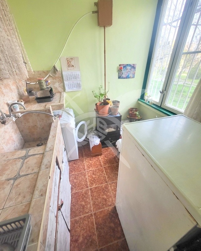 Продава 1-СТАЕН, гр. Бургас, Лазур, снимка 2 - Апартаменти - 53899084