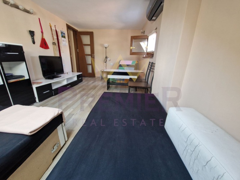 Te koop  2 slaapkamers Burgas , Tsentar , 61 m² | 67111881 - afbeelding [12]