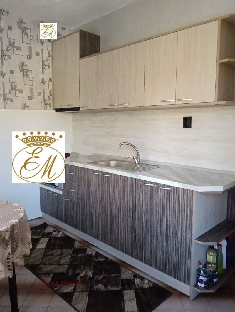 Продава 3-СТАЕН, гр. Шумен, Добруджански