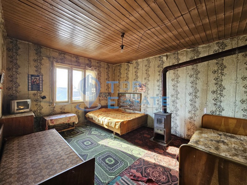 Продава КЪЩА, с. Страхилово, област Велико Търново, снимка 7 - Къщи - 49287537